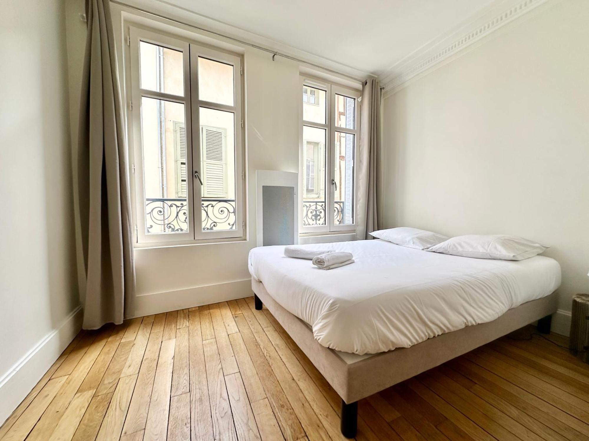 L'Haussmannien, Splendide Et Lumineux Apartment Limoges Luaran gambar