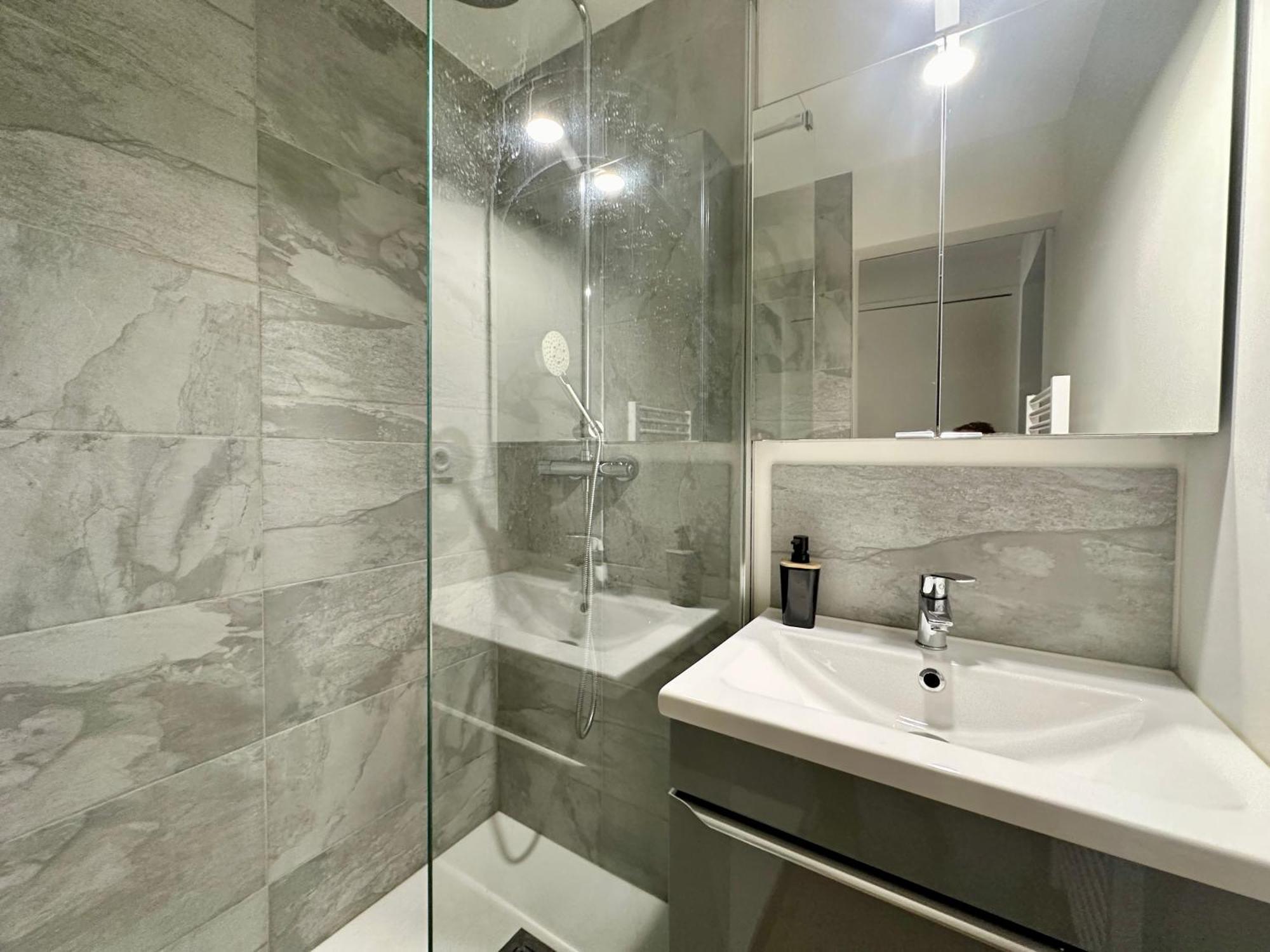 L'Haussmannien, Splendide Et Lumineux Apartment Limoges Luaran gambar